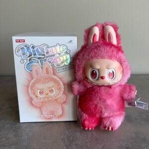 Labubu “Big Into Energy” Love